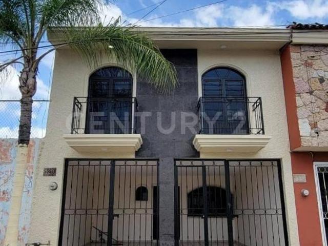 Casa en Venta en Priv. Colon 120, Atemajac Del Valle, Zapopan, Jalisco