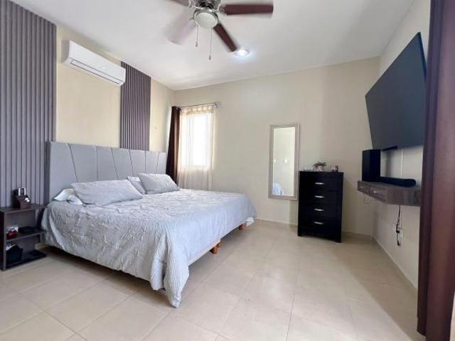 Casa en Venta en Priv. Solana, Tixcacal Opichen, Mérida Yucatán EB WF3615