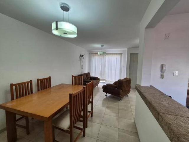 CASA EN VENTA EN PRIV. PUNTA