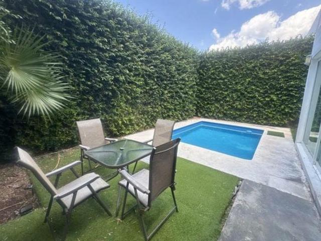 Casa en venta en privada
