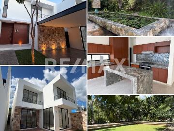 Casa en venta, en privada