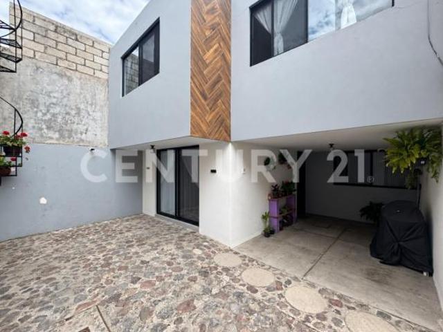 Casa en venta en Privada, Col. Arboledas de Guadalupe, Puebla