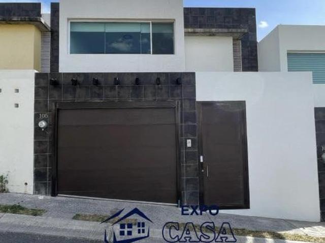Casa en venta en Privada Conde Santiago de la Laguna en Guadalupe, Zacatecas
