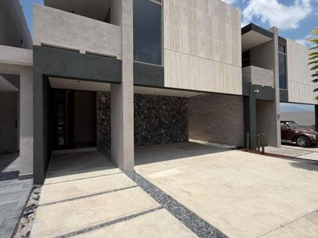 Casa en venta en Privada Casa de Piedra
