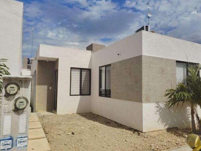 casa en venta en privada, cerrada con piscina entrega inmediata