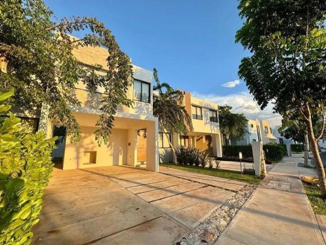 CASA EN VENTA EN PRIVADA, CIUDAD CAUCEL