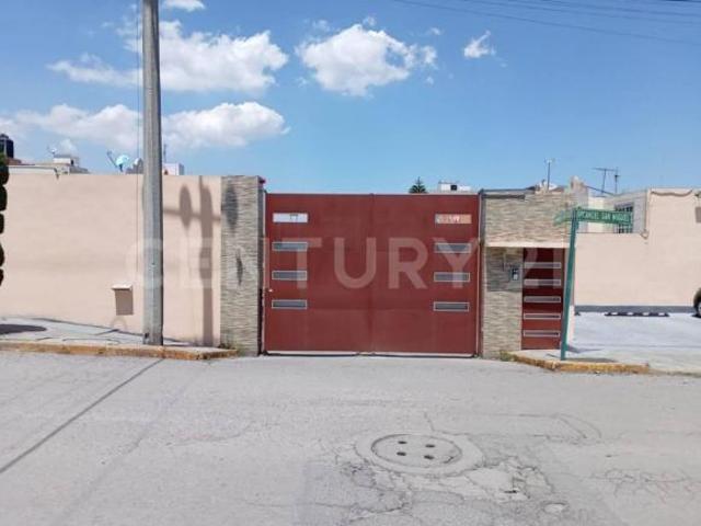 CASA EN VENTA EN PRIVADA, CLAUSTROS DE SAN MIGUEL