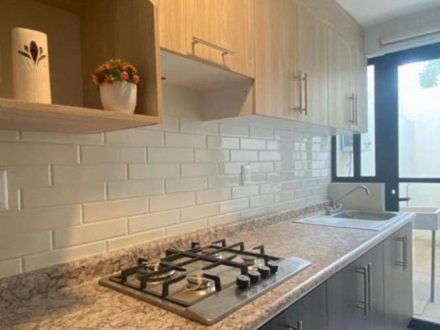 CASA EN VENTA EN PRIVADA A ESTRENAR SOLEDAD DE GRACIANO SANCHEZ, EXCELENTE UBICACION CENTRO