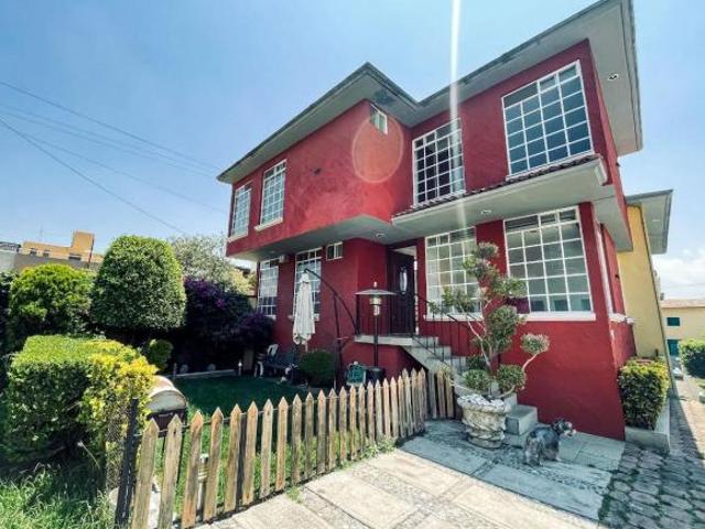 CASA EN VENTA EN PRIVADA DE ADOLFO LÓPEZ, METEPEC