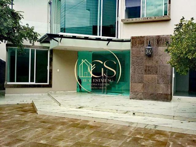 CASA EN VENTA EN PRIVADA EN LAS ARBOLEDAS 1RA SECC CELAYA