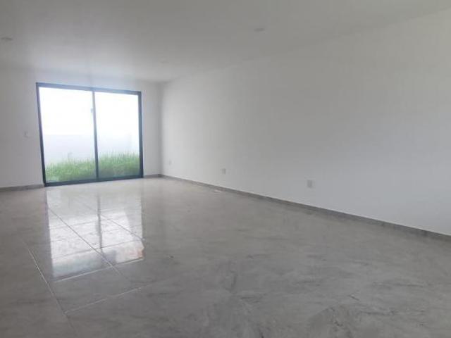 Casa en venta en Privada, frente a área verde en Pachuca de Soto, Hidalgo