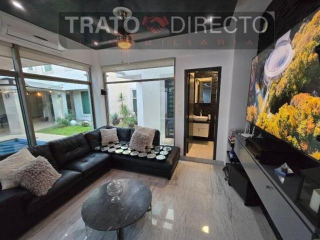 Casa en VENTA en: privada Mediterraneo Vista Hermosa