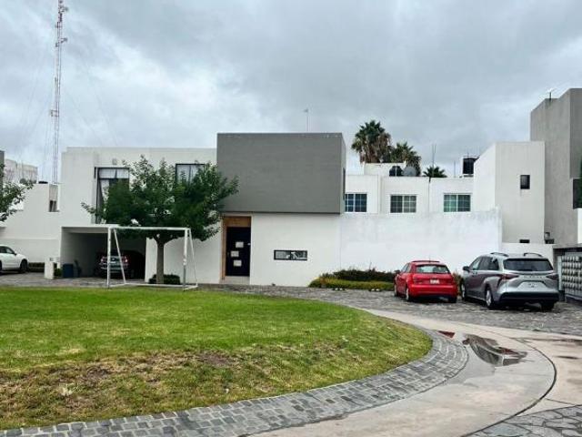 Casa en Venta en Privada Murato, Villa de Pozos