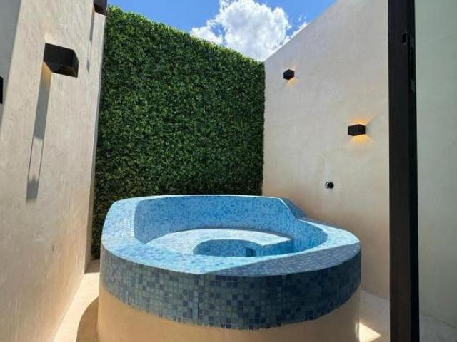 Casa en VENTA en privada SOLUNA ¡CON ACABADOS DE LUJO Y CASCADA!
