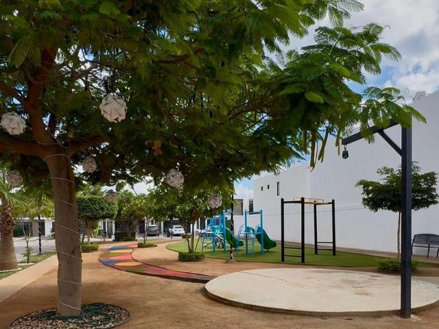 CASA EN VENTA EN PRIVADA TERRACOTA
