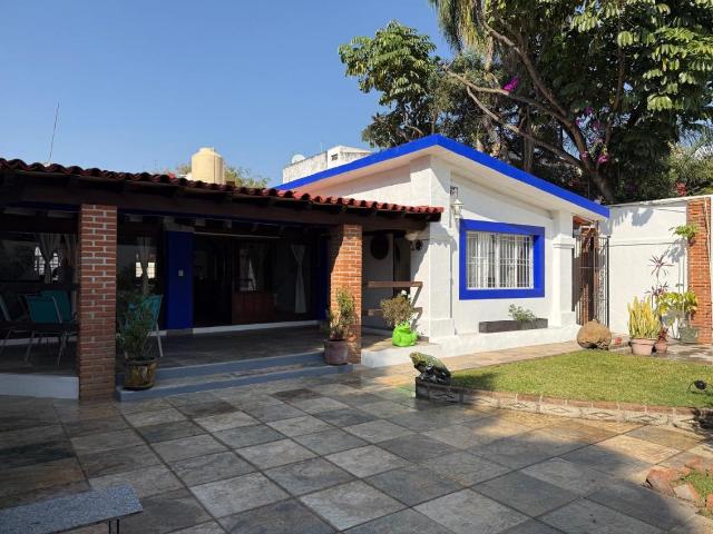 Casa en venta en privada, ubicada en Vista Hermosa