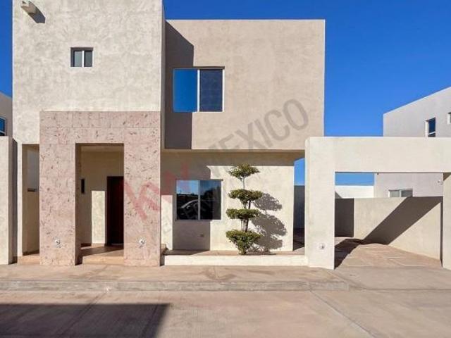 Casa en Venta en Privada Villaseñor Lista para Habitar