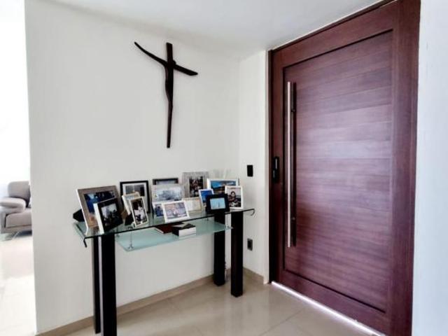 CASA EN VENTA EN PRIVADADAS DE LA HERRADURA PACHUCA