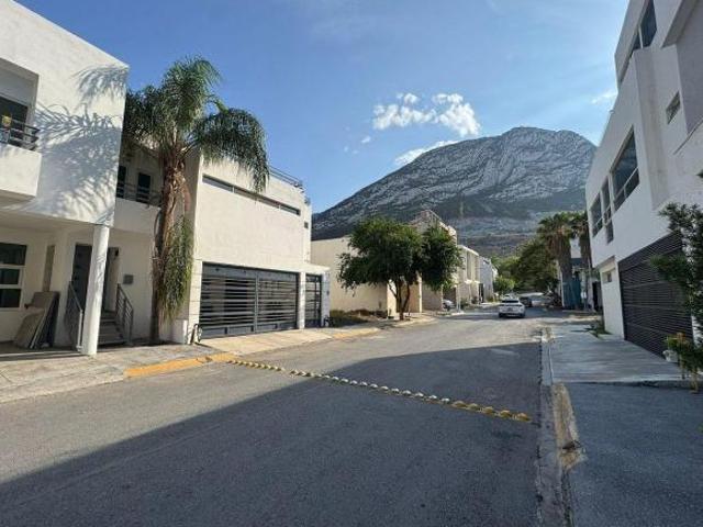 Casa en venta en Privadas de la Huasteca