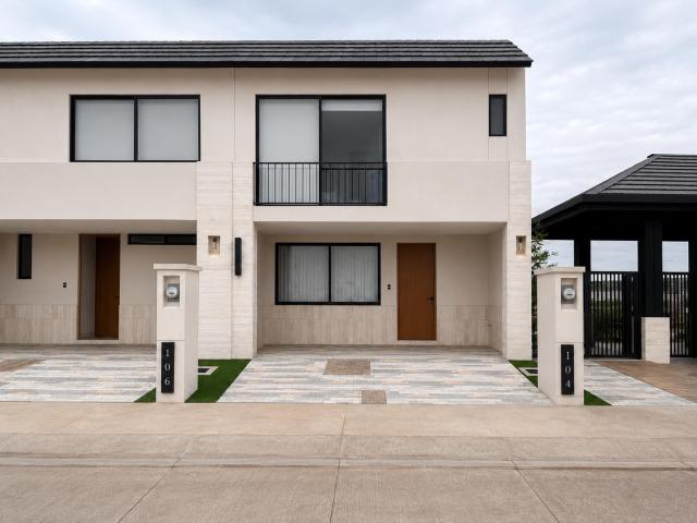 CASA EN VENTA EN PRIVANZAS LEON GTO UBICADO DETR?S DEL COLEGI? SUBIR?