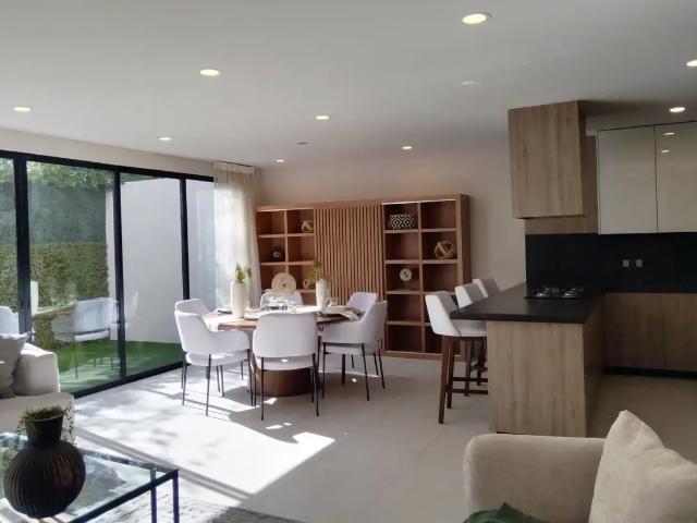 Casa en Venta en Privanzas Residencial, Zona Lomas Punta del Este y Sierra Nogal, León, Guanajuato