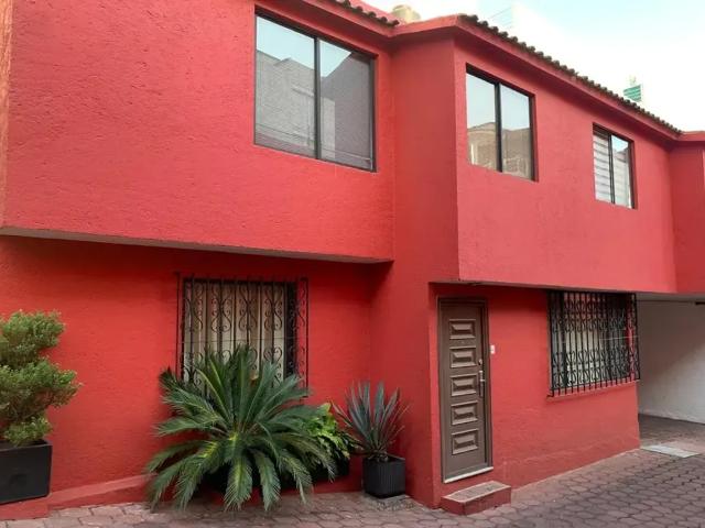 Casa en Venta en Progreso Tizapan, Álvaro Obregón, Ciudad de México