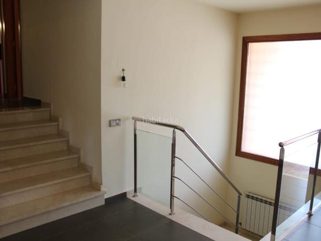 Casa en venta en Quart. OPORTUNIDAD CASA AISLADA CON PISCINA EN LAS AFUERAS DE QUART. Casas.