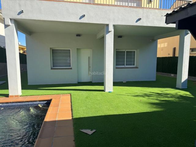 Casa en venta en Quart. CASA UNIFAMILIAR EN VENTA EN QUART, ZONA POLIDEPORTIVO. Casas.