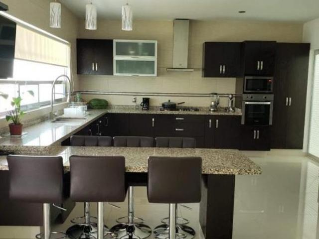 CASA EN VENTA EN QUERÉTARO