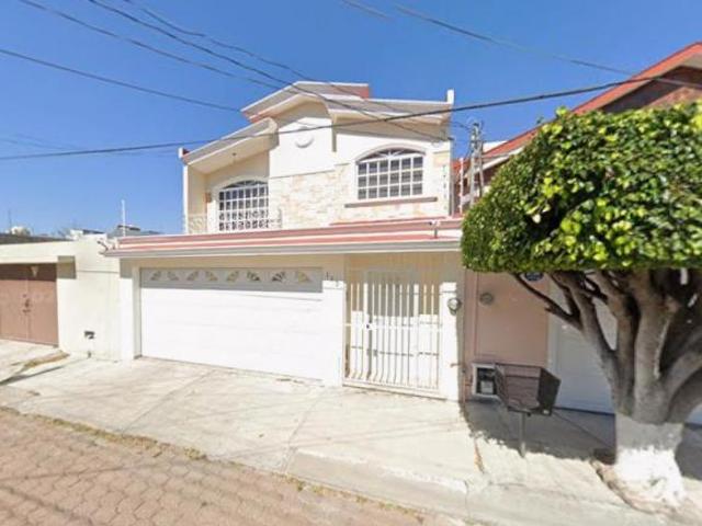 CASA EN VENTA EN QUINTAS DEL MARQUEZ SANTIAGO DE QUERETARO