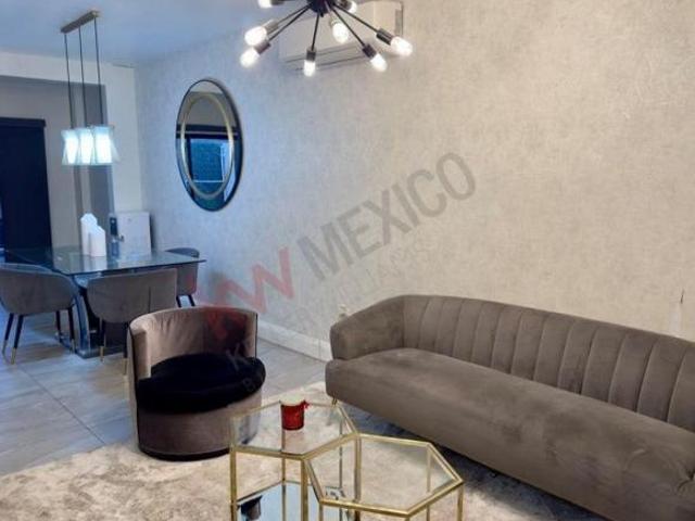 CASA EN VENTA EN PRIVADA QUINTAS DEL CENTRO