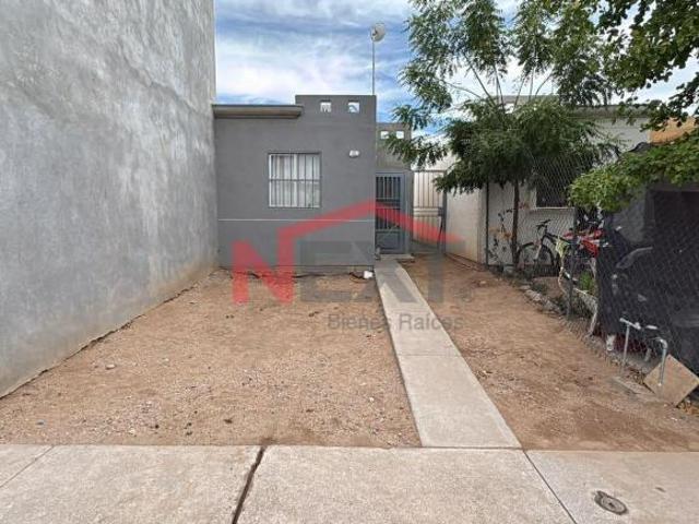 CASA EN VENTA EN QUINTAS DEL SOL
