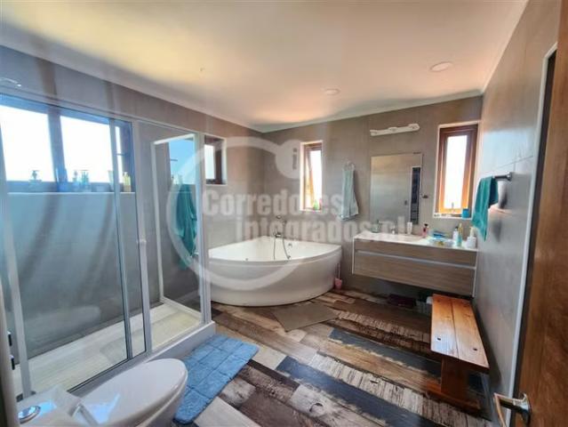Casa en venta en Quintero | 6 dormitorios por 15000.00 en Quintero