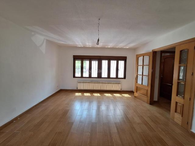 Casa pareada en venta en Quijorna. Casa pareada espaciosa en Quijorna. Casas pareadas.