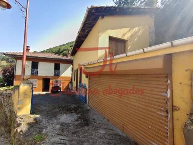 Casa en Venta en Quirós