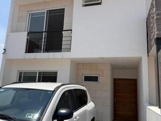 CASA EN VENTA EN QRO PEDREGAL DE SCHOENSTATT CORREGIDORA