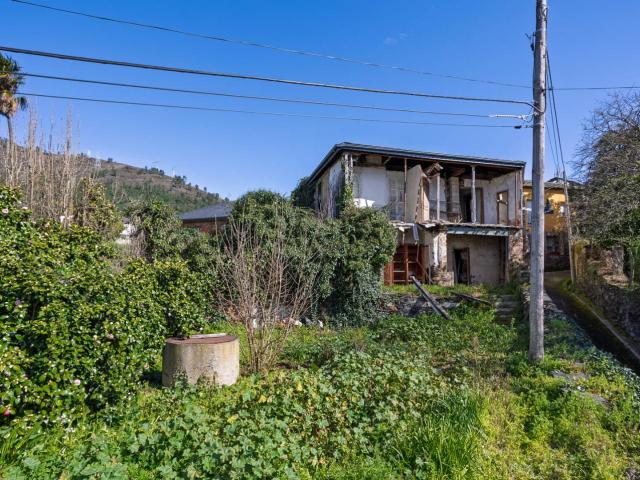 Casa en venta en Rúa, A Orense
