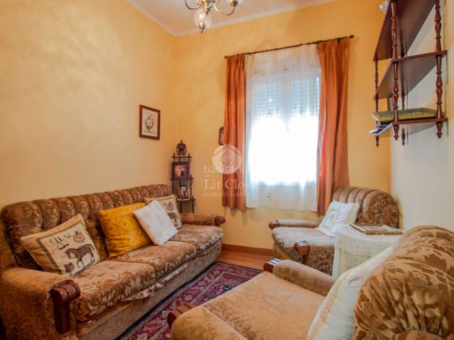 Casa en venta en Rúa A. Casa en venta en A Rúa de Valdeorras Ourense, con parcela y local comercial incluidos. Casas Rúa.