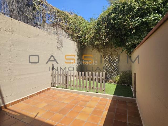 Casa en venta en Rubí, Ca n´Oriol. Casa en Rubí: 134 m² en 3 plantas, 3 habitaciones con terrazas, 3 baños y parking privado. Casas.