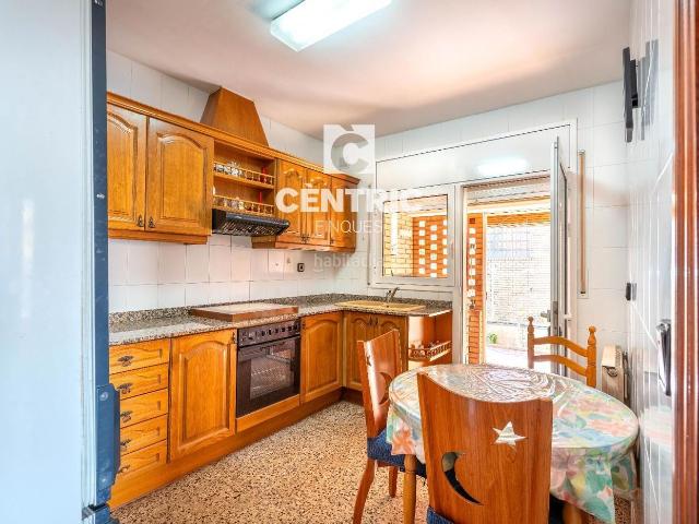 Casa en venta en Rubí, Ca n´Oriol. Casa toda en planta baja en Can Rosés. Casas.