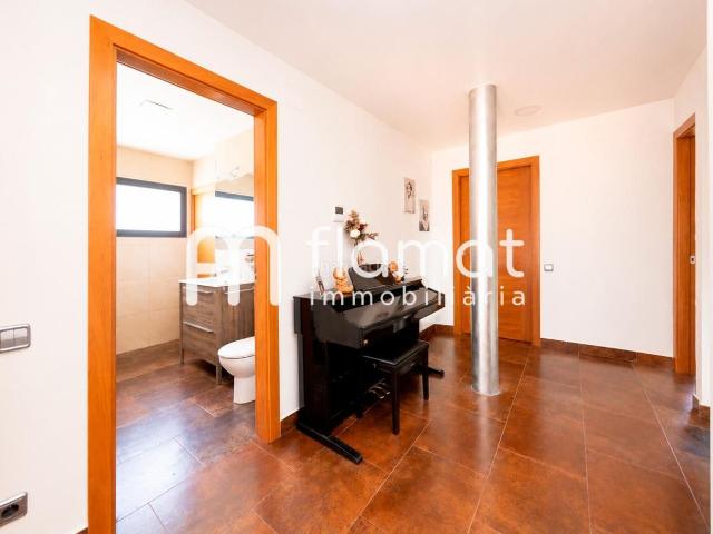 Casa en venta en Rubí, Castellnou Can Mir Can Solà. Casa o chalet independiente en venta en Avenida de Can Mir. Casas.