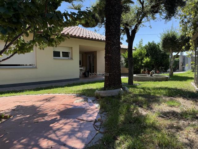 Casa en venta en Rubí, Castellnou Can Mir Can Solà. Execelente vivienda toda en planta. Casas.