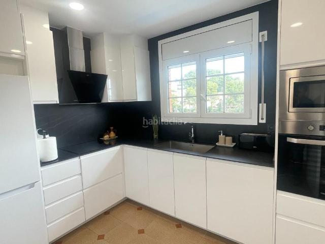 Casa en venta en Rubí, Castellnou Can Mir Can Solà. Torre amb garatge, piscina, hort i galliner. Casas.