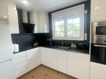Casa en venta en Rubí, Castellnou Can Mir Can Solà. Torre amb garatge, piscina, hort i galliner. Casas.