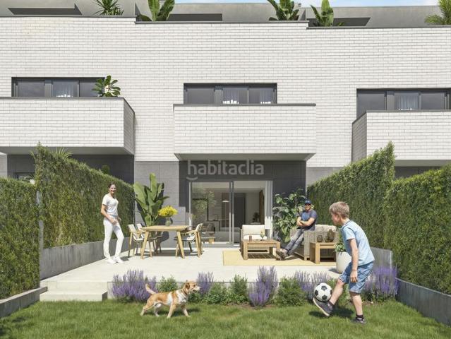 Casa en venta en Rubí, Mercat. Casas.