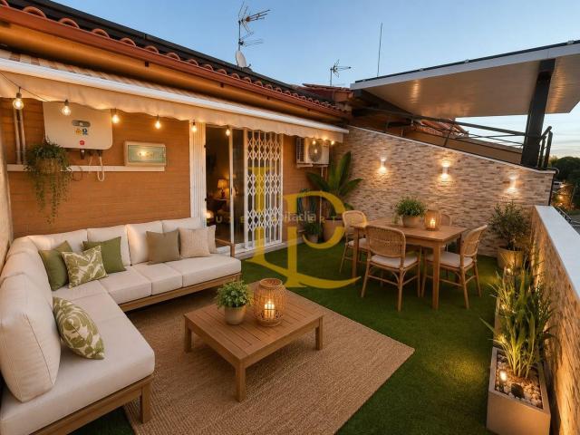 Casa en venta en Rubí, Mercat. PRECIOSA CASA EN VENTA EN RUBÍ ESPACIO, LUZ Y CONFORT. Casas.