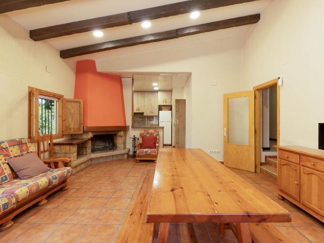 Casa en venta en Rubí, Sant Muç. UNA CASA SENSE LÍMITS. Casas.