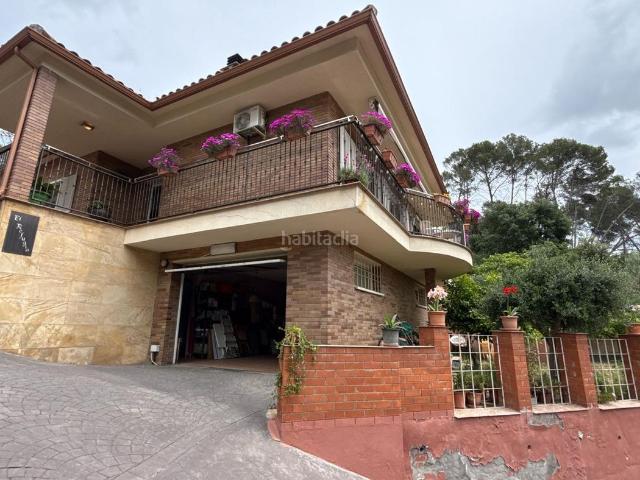 Casa en venta en Rubí, Sant Muç. Espectacular casa con jardin en Rubi. Casas.