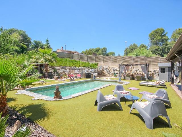 Casa en venta en Rubí, Sant Muç. OASIS PRIVADO. Casas.
