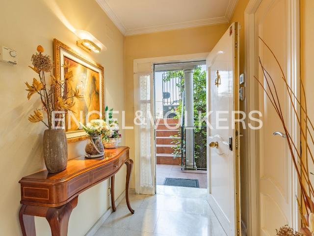 Casa en venta en Rubí, Zona Nord. Encantadora casa inglesa en Rubi. Casas.